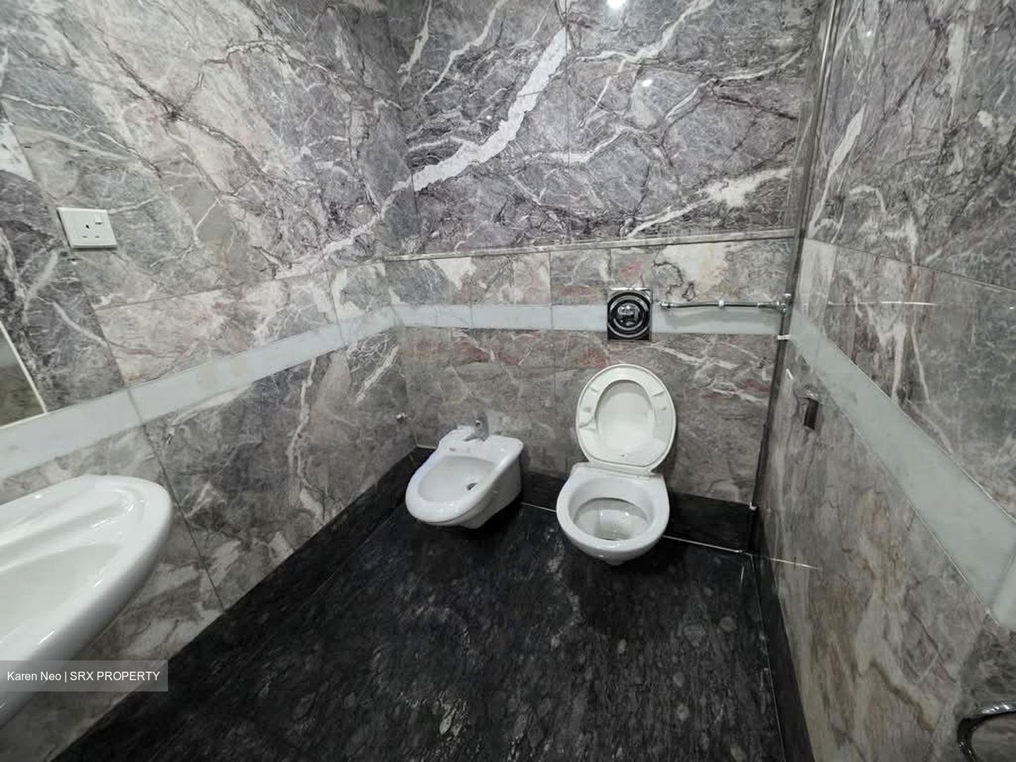Riverside 48 (D9), Apartment #604230091
